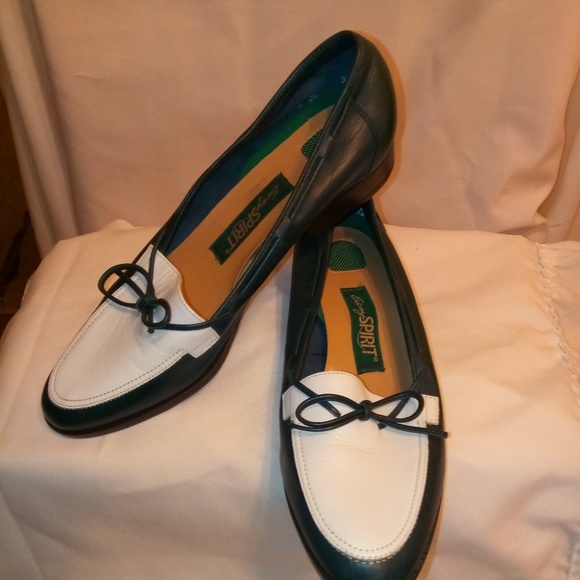 Easy Spirit Shoes - Easy Spirit flats